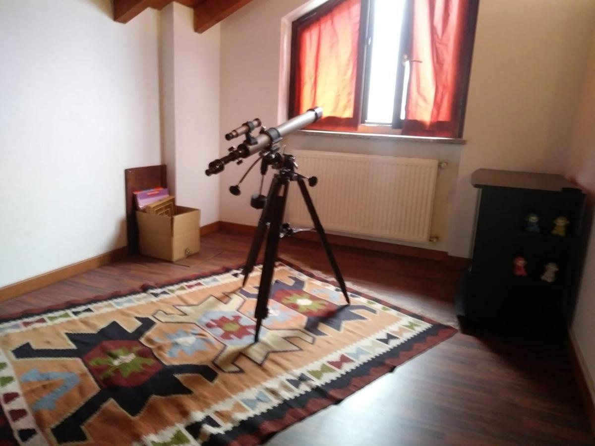 Casa Vacanza Il Glicine Casale Corte Cerro Exterior foto
